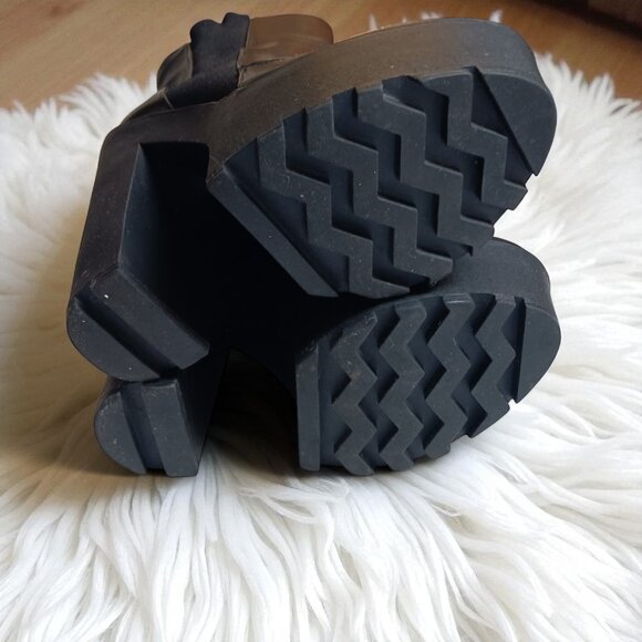 JustFab Black Ankle Boots - Picture 11 of 15